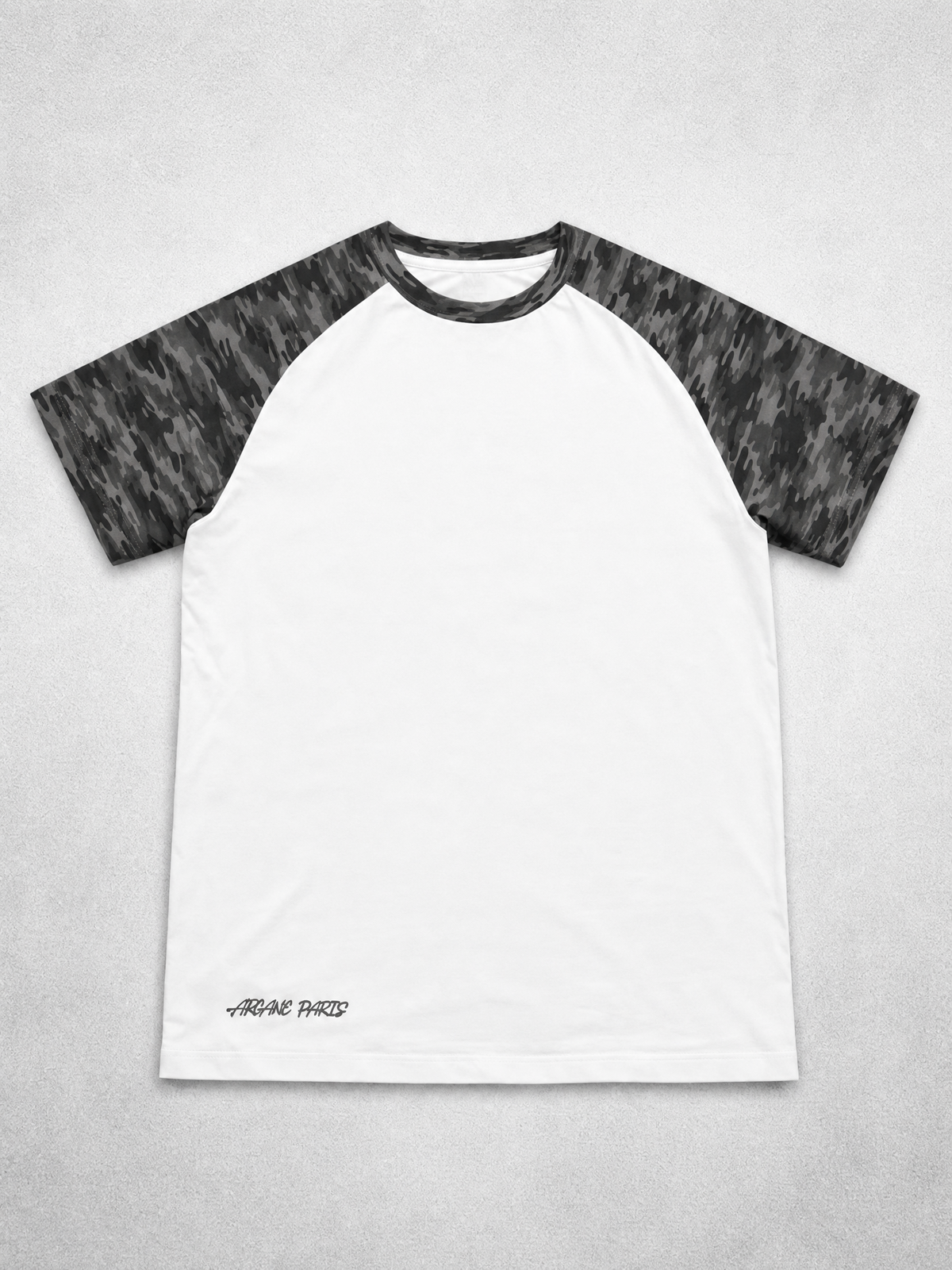 DARK CAMO TEE